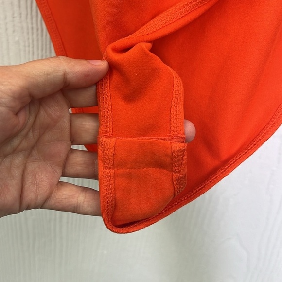 H&M - Orange V Neck Long Sleeve Soft Snap Closure Bodysuit Size Small - Picture 9 of 10